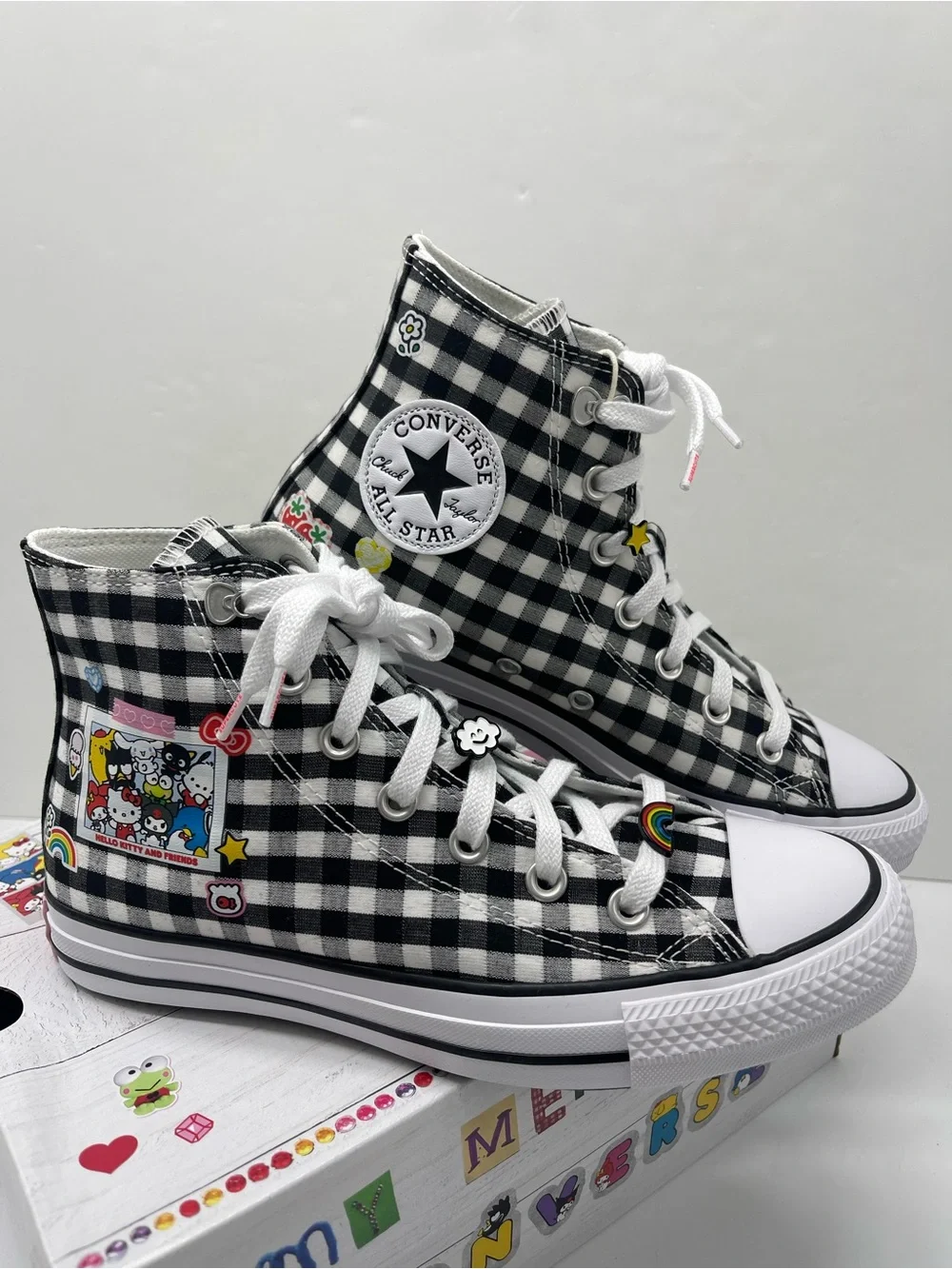 Converse WMNS CTAS HI Hello Kitty & Friends Picnic BlkWh Pink High Top Sneakers - Picture 7 of 16